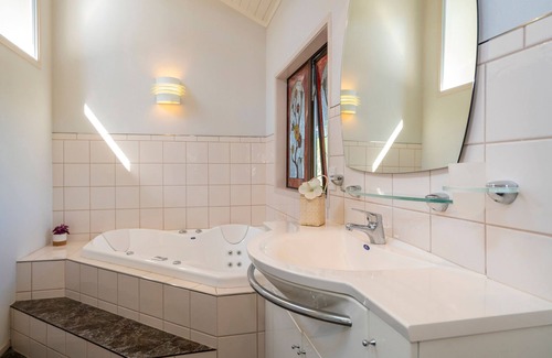 Whitianga Maison | Maison Whitianga avec vue imprenable et piscine