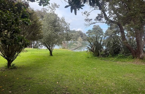 Whitianga Maison | Whitianga River Front Cottage - the best of both worlds!