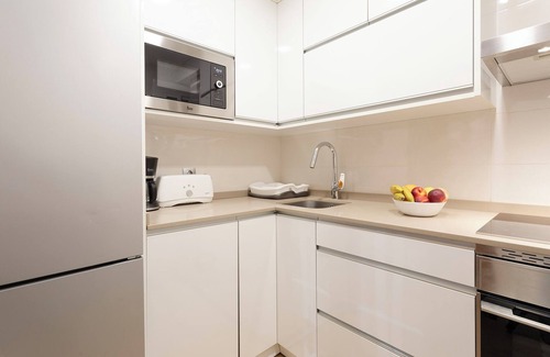 L'Hospitalet de Llobregat Appartement | Whole house: apartment in L'Hospitalet de Llobregat, Spain