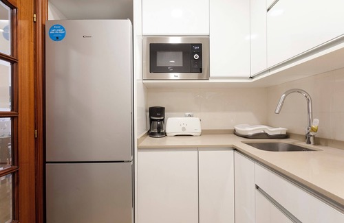 L'Hospitalet de Llobregat Appartement | Whole house: apartment in L'Hospitalet de Llobregat, Spain