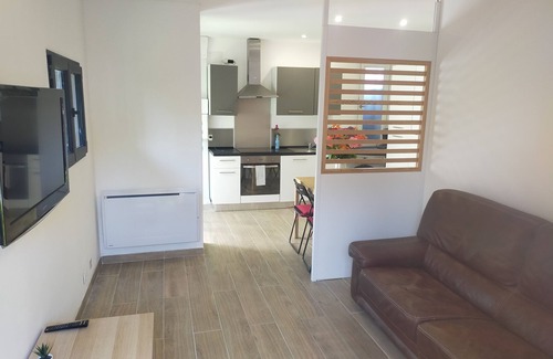 Caremeau Appartement | Logement entier -Nîmes- T2 en rez-de -jardin