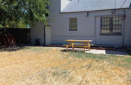 Lawton Maison | Whole House central Lawton location fresh property 4 beds