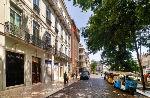 Sao Jose Appartement | WHome Timeless Design Meets Central Convenience