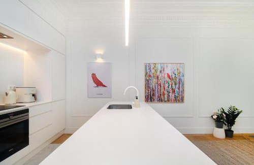 Sao Jose Appartement | WHome Timeless Design Meets Central Convenience