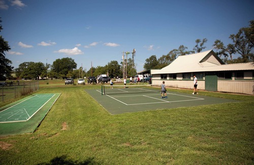 Harvey County Cabine | Wichita's Spring Lake RV Resort