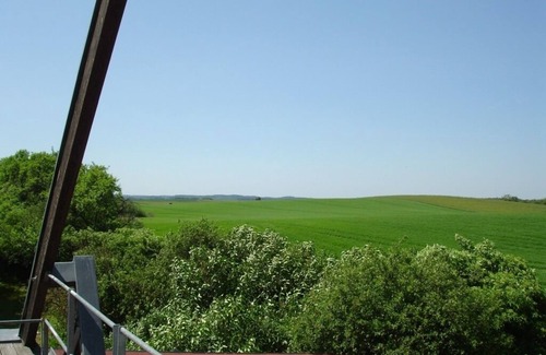 Bolkendorf Appartement | Large vue depuis la terrasse. Rest. Éteignez et détendez-vous!
