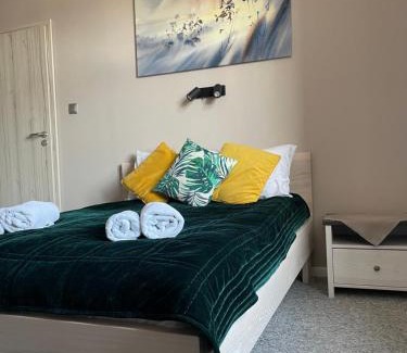 Chodziez Hôtel | Wielkopolanka Pokoje gościnne i Restauracja