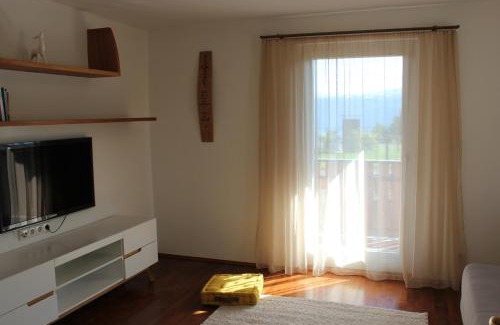 Kurtatsch an der Weinstraße Appartement | Wiesenheim- Unterer Plattenhof "Gartenblick"