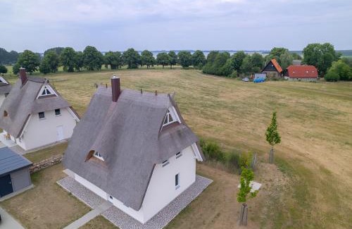 Am Salzhaff Maison | Wiesenpieper - Ferienhaus mit Kamin, Sauna und Meerblick