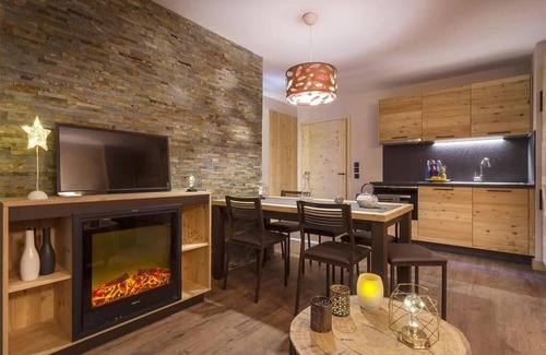 Les Boisses Appartement | Wifi, 300m du centre station, remise en forme, piscine, balcon, télévision, casier à ski, 50-58m²