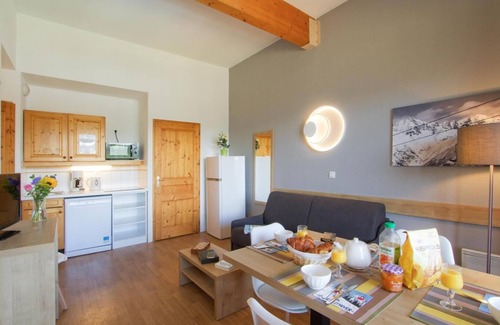 Les Esserts Appartement | Wifi, à 50m des pistes de ski, télévision, casier à ski, 32-36m², Morillon
