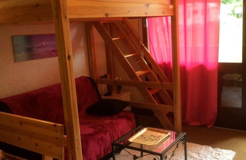 Correncon-en-Vercors Appartement | Wifi, 1er étage, balcon, télévision, casier à ski, 24m², Villard de Lans