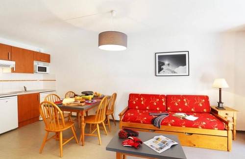 Ax-les-Thermes Appartement | Wifi, 50m du centre station, remise en forme, piscine, sauna, parking, casier à ski, 23m²