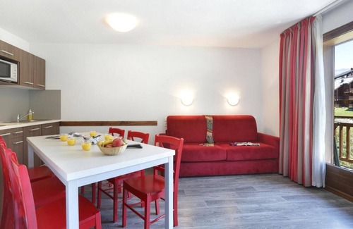 Morillon Appartement | Wifi, piscine, terrasse, balcon, parking, télévision, casier à ski, 17-21m², Morillon