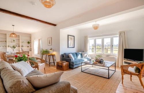 Postwick with Witton Maison | Wild Meadow Cottage
