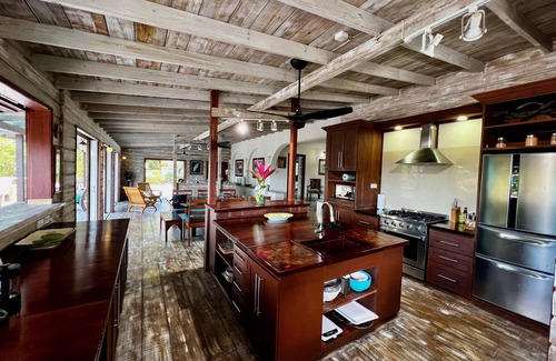 Castries Villa | Wild Serenity Villa, St. Lucia, Caraïbes