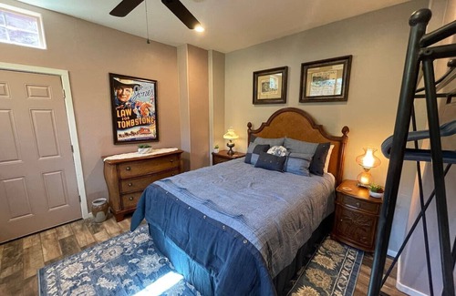 Fort McDowell Cabine | Wild West Gunsight Pass Sleeps 4