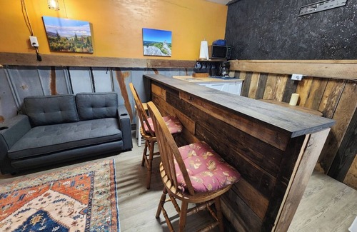 Lewisburg Cabine | Wild Wonderful Primitive Cabin in WV, Get back to nature, fresh air, wildlife.