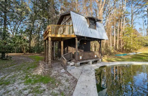 Edgar Maison | Wilderness Getaway at The Grist Mill