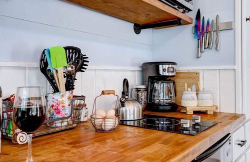 Hondo Cabine | Wildflower Tiny Home
