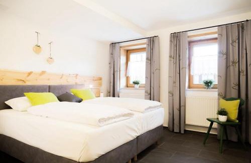 Rofleuten Appartement | Wildgrün Panorama Lodge 1