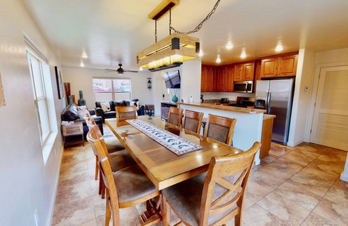Moab South Valley Copropriété | Rim Village 14A3: Unité de 2 chambres Animaux acceptés & Spa privatif
