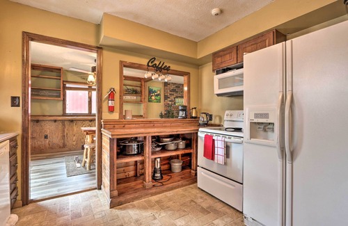 Easley Cottage | 'Wildlife Lodge' Columbia Retreat off I-70!