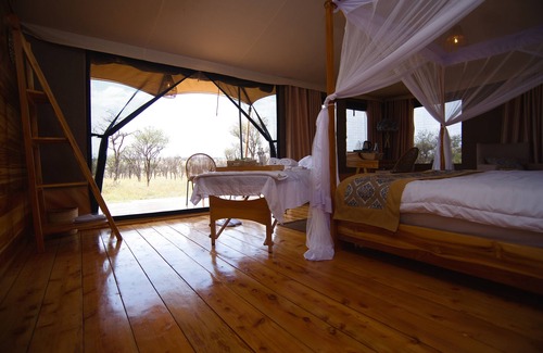 Mugumu Lit Et Petit-Déjeuner | Wildlux Serengeti Camp