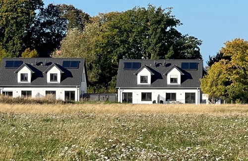 Kuehlungsborn Maison | Wildrose 1 und 2 für bis zu 12 Personen Buchbar