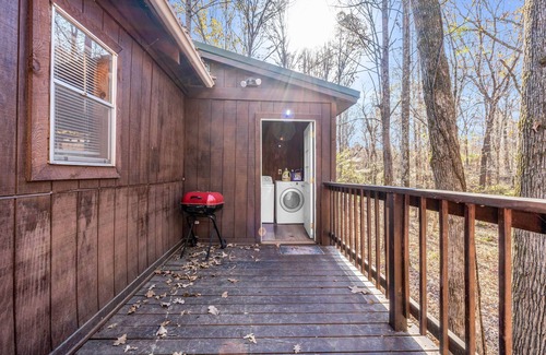 Oxford Cabine | Wildwood Charming Cabin Near Oxford and Sardis Lake!