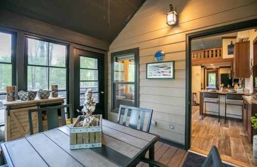 Tracy City Cabine | Wildwood Den at The Retreat at Water's Edge
