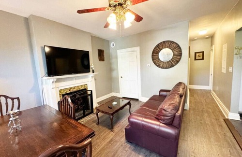 Wilkinsburg Appartement | Wilkinsburg Sanctuary w/ Free Street Parking