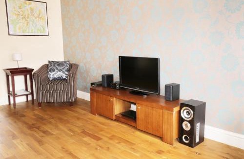Holmrook Maison | William Court Cottage