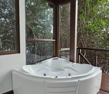 Iztapa Chalet De Ski | Willo's Treehouse