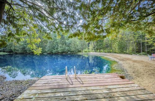 Swengel Maison | Willow Brook Getaway Hot Tub, Deck in Mifflinburg