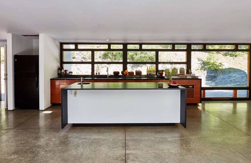 Red Hook Maison | Willow Glen House