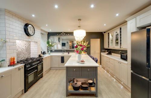 Bromsash Maison | Willow House By Birch Stays
