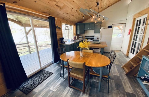 Rome Cabine | Willow Point Cabin:Brenchly Lake