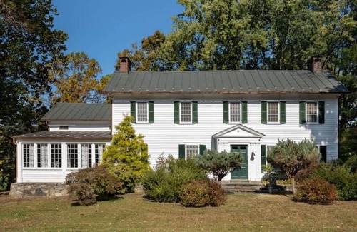 Pine Plains Appartement | Willow Vale Stunningly Designed Historical Icon w/ Hot Tub