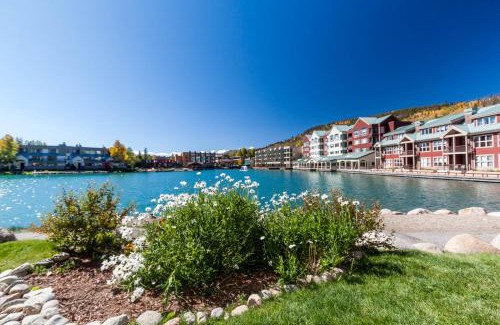 Lakeside Village Appartement | Willows #1704 by Summit County Mountain Retreats