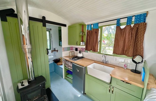Napier Cabine | WindHorse Shepherds Hut situated on our rustic eco equestrian small holding.