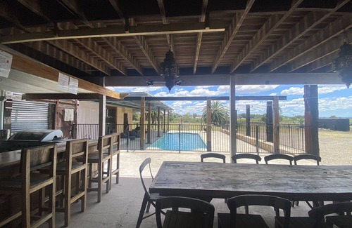 Maryland Maison | Windmill Lodge, large low key gatherings, family get togethers, micro weddings.