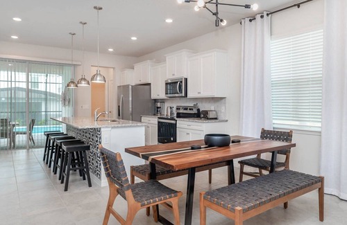 Davenport Maison | Windsor Island Resort 5 Bedroom East Facing Pool - P820923