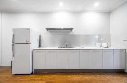 Windsor Maison | Windsor Nightlife Retreat