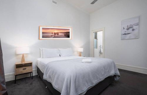 Windsor Maison | Windsor Nightlife Retreat