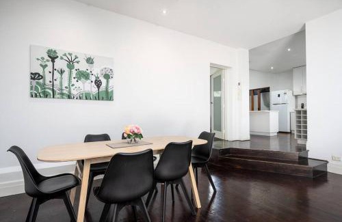 Windsor Maison | Windsor Nightlife Retreat