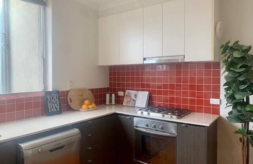 Windsor Appartement | Windsor Prahran Sunny Spacious 1 Bed with Sunroom