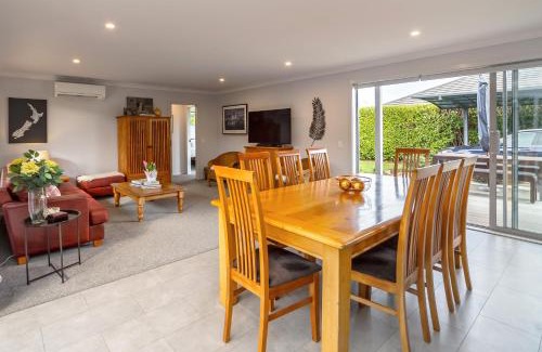 Martinborough Maison | Wine Country Bach
