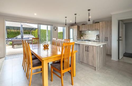 Martinborough Maison | Wine Country Bach