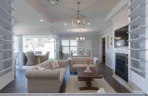 North Rothbury Maison | WineCountry Holiday House